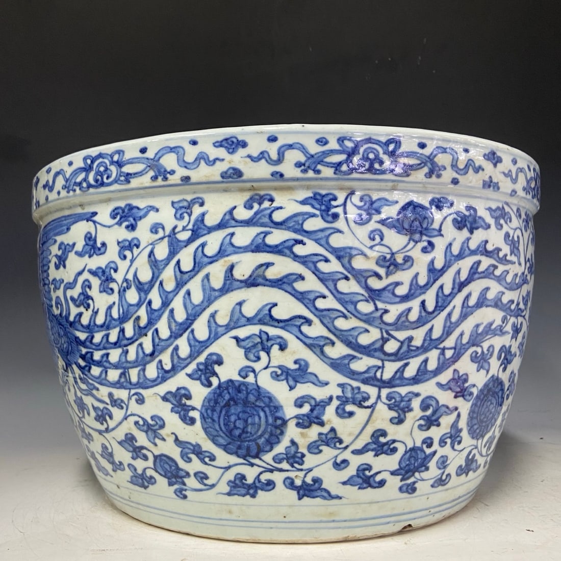 A Exquisite Blue and White Phoenix Pattern Vat - 4