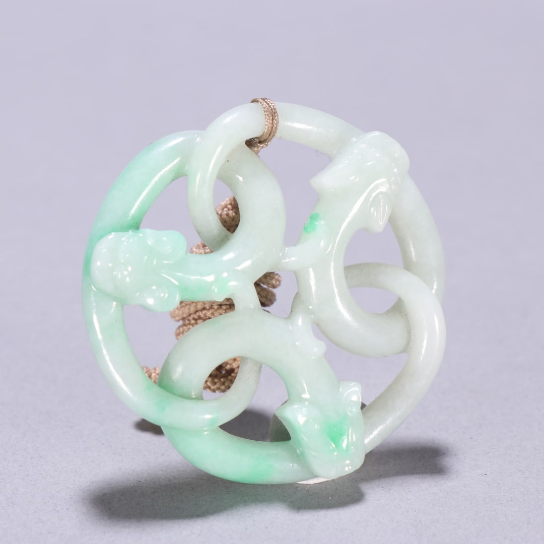 A Exquisite Jadeite Dragon Pattern Jade pendant - 4