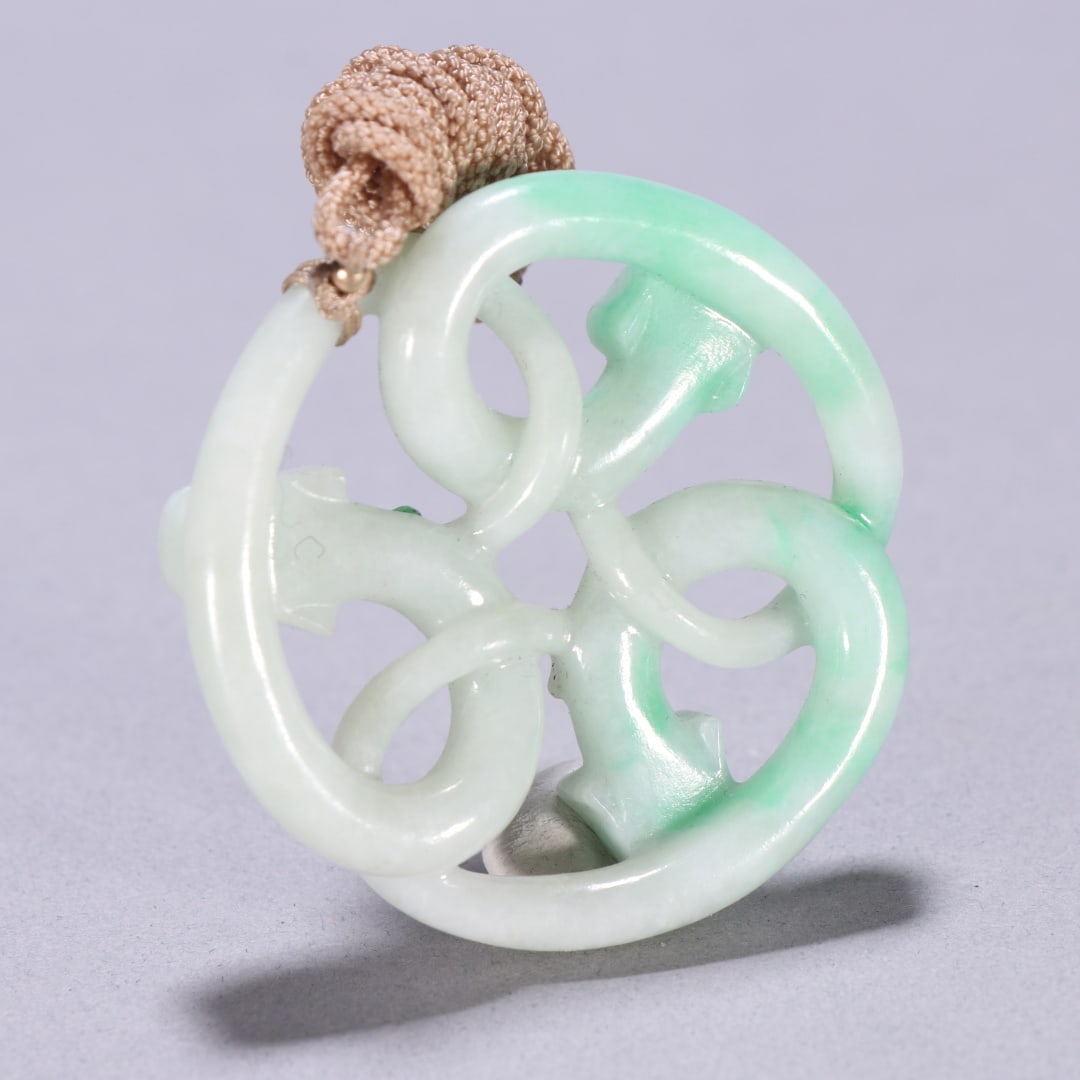 A Exquisite Jadeite Dragon Pattern Jade pendant - 6