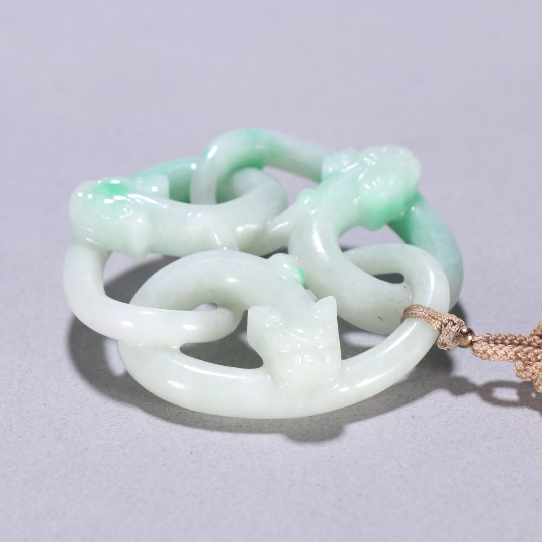 A Exquisite Jadeite Dragon Pattern Jade pendant - 8