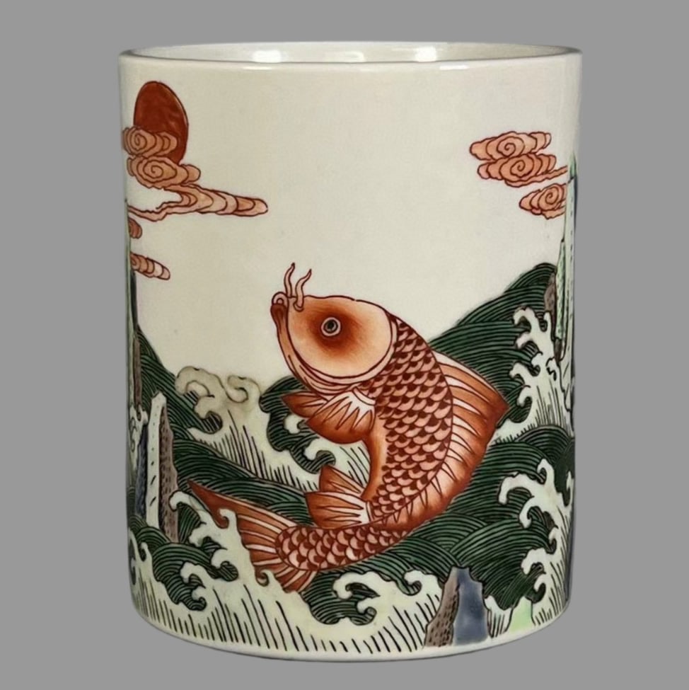 A Exquisite Wucai Dragon Pattern Brush Pot - 3