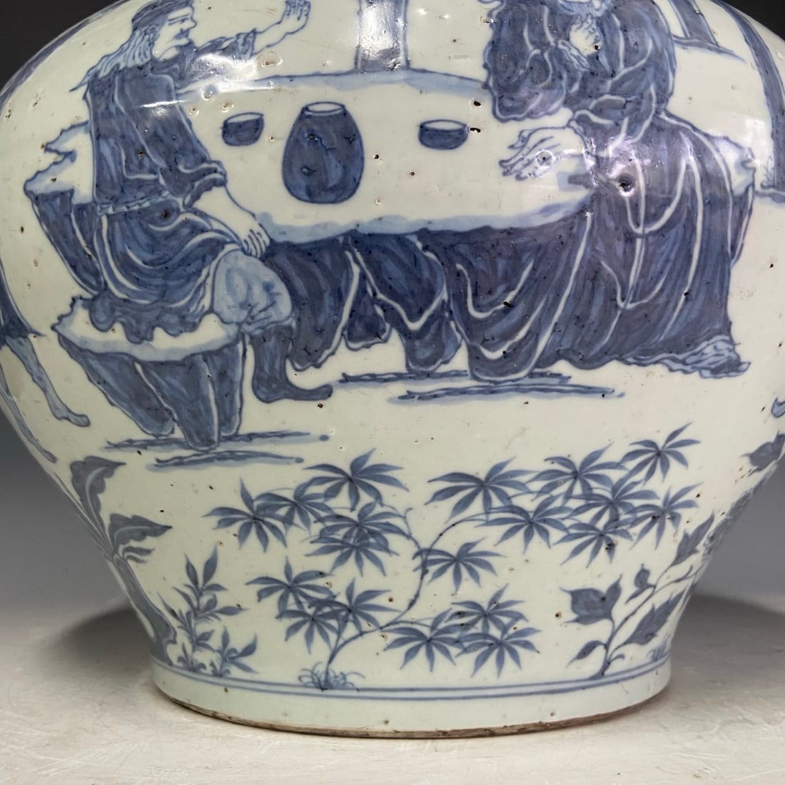 A Exquisite Blue and White Figures Pattern Jar - 6
