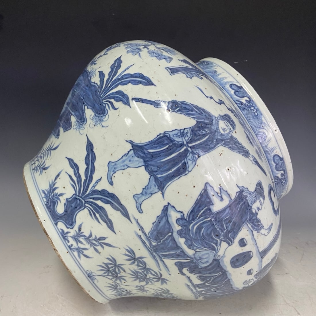A Exquisite Blue and White Figures Pattern Jar - 7