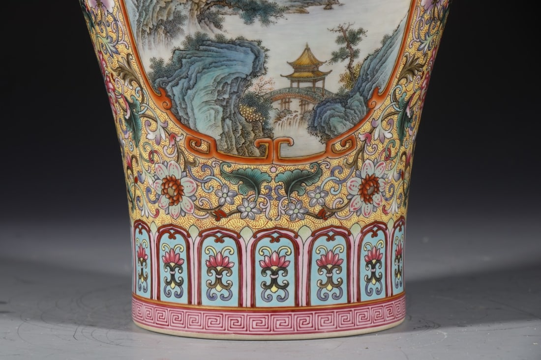 A Exquisite Enamel Landscape Pattern Vase - 4