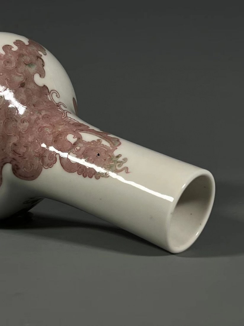 A Exquisite Underglaze-Red Auspicious Beast Pattern Vase - 8