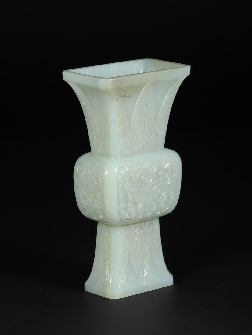 A Exquisite Hotan Jade Beast-Face Pattern Vase - 4