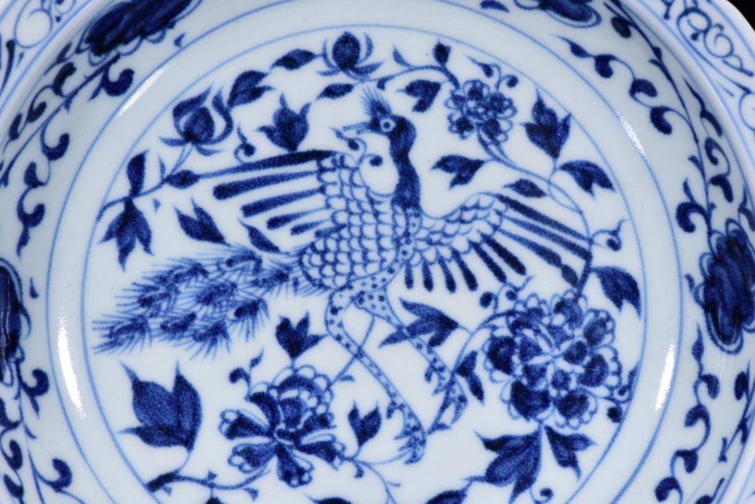 A Exquisite Blue and White Bird pattern Plate - 7