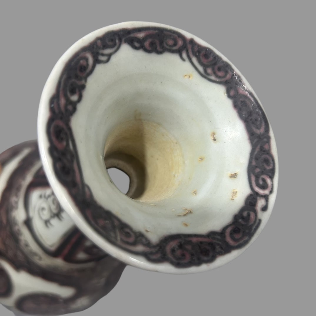 A Exquisite Underglaze-Red Vase - 4