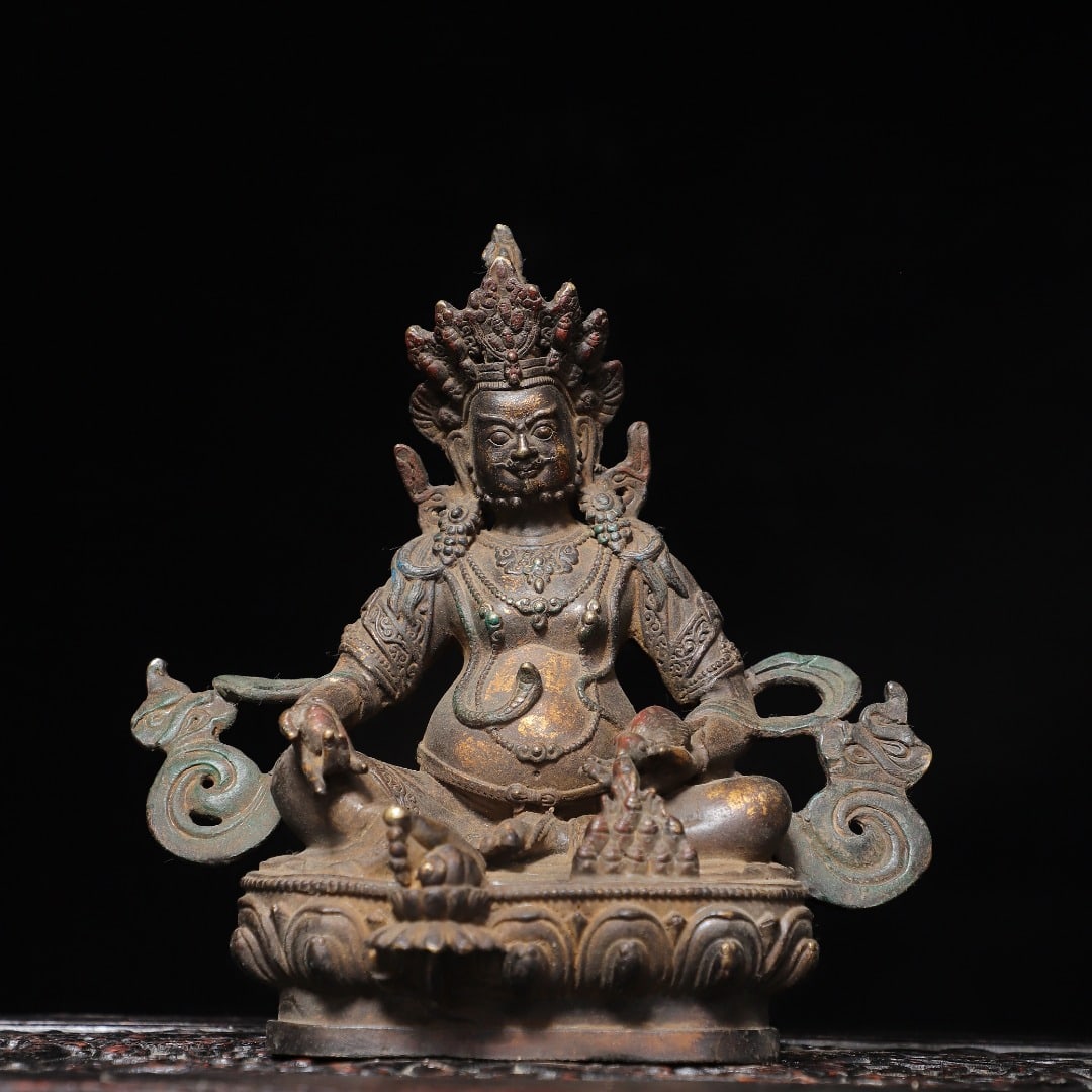 A Exquisite Gold-Foiled Bronze Statue of Mammon Ornament: A Exquisite Gold-Foiled Bronze Statue of Mammon Ornament,Qing Dynasty, China,Size:7.9inx7.5inx3.5in,Weight:1200g 铜拓金财神摆件,中国清ߣ