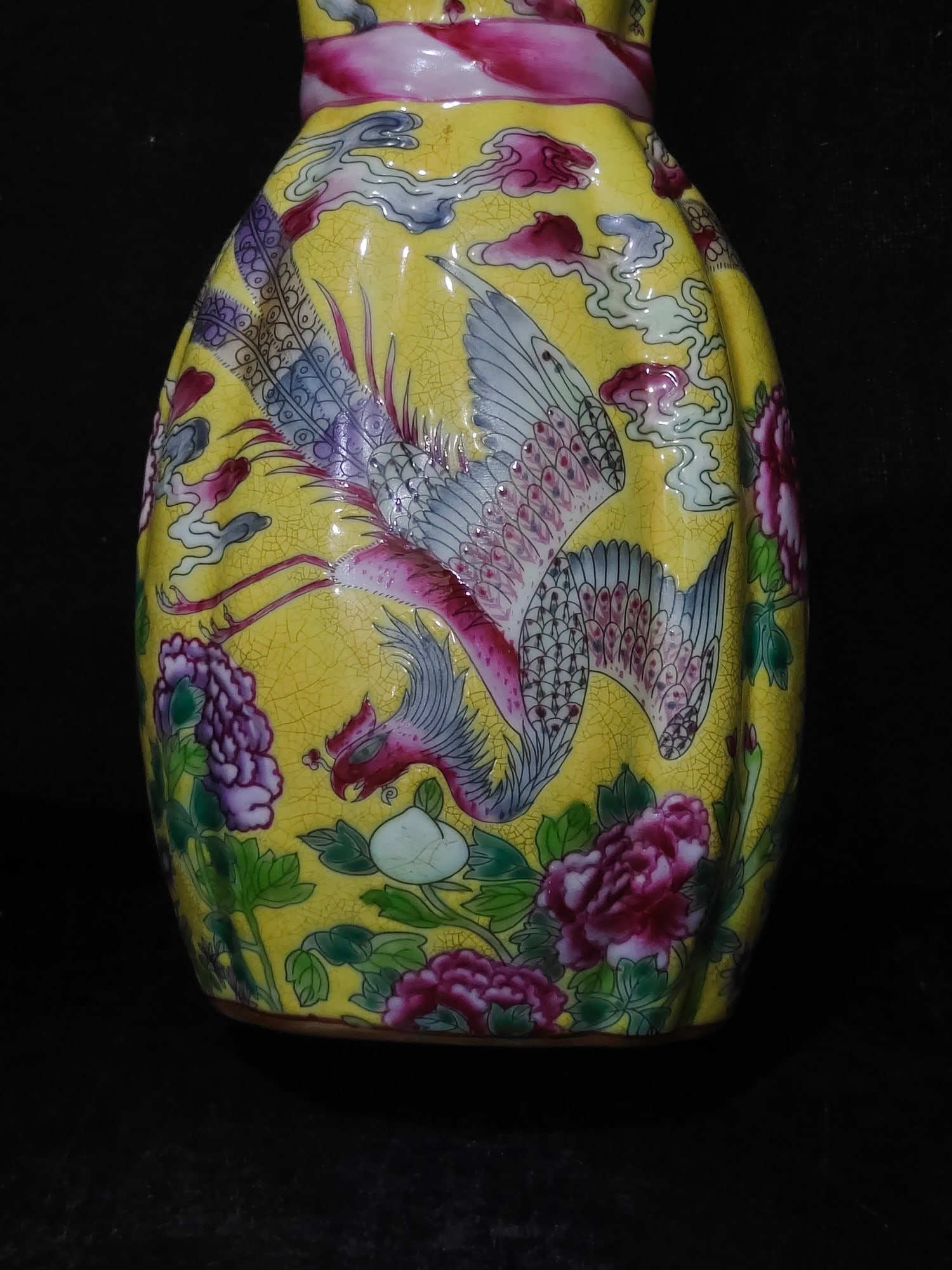 A Exquisite Enamel Phoenix Pattern Vase - 7