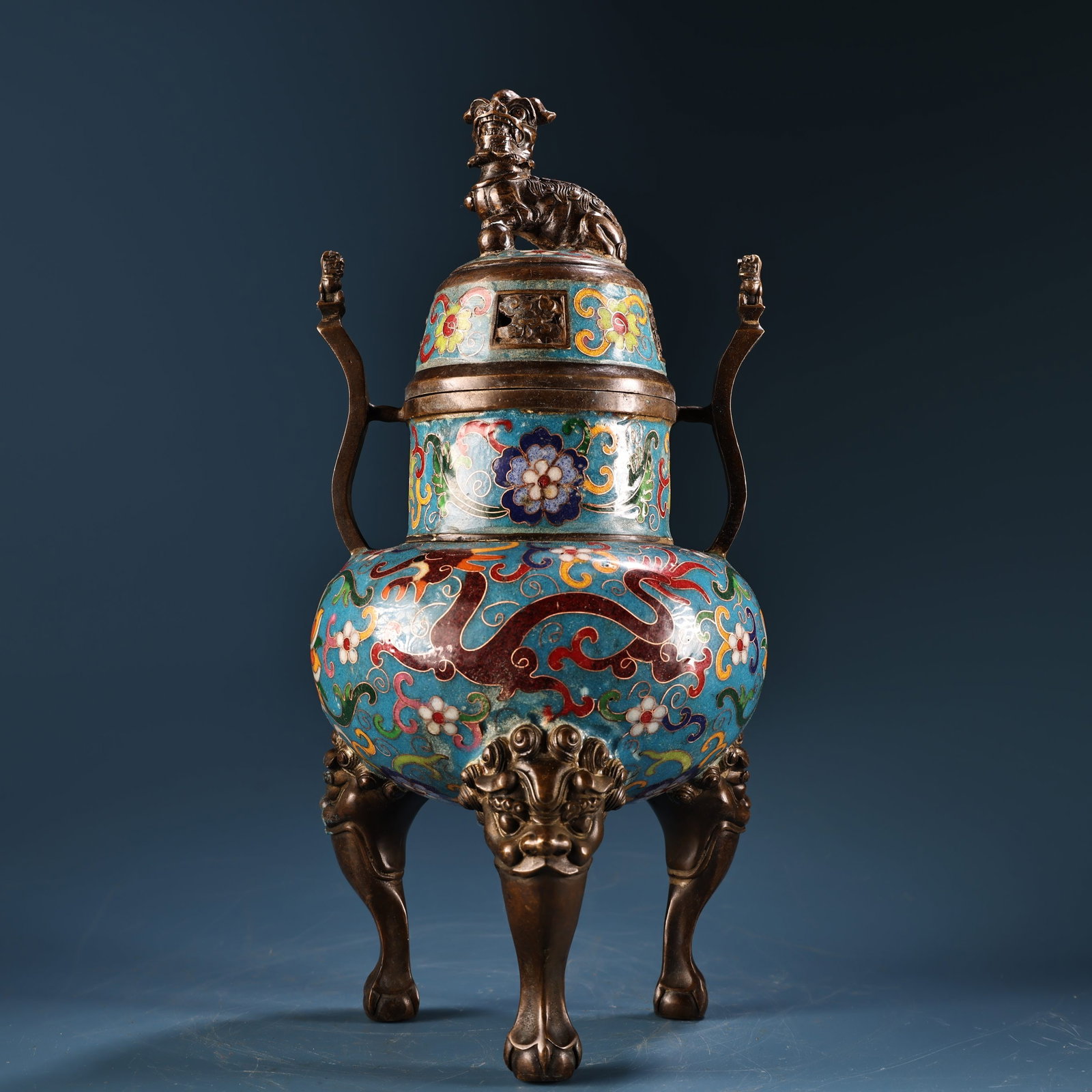 A Exquisite Coppery Cloisonne Dragon Pattern Censer: A Exquisite Coppery Cloisonne Dragon Pattern Censer,Qing Dynasty, China,Qianlong Four-character Mark,Size:11.4inx5.1in ,Weight:2100g