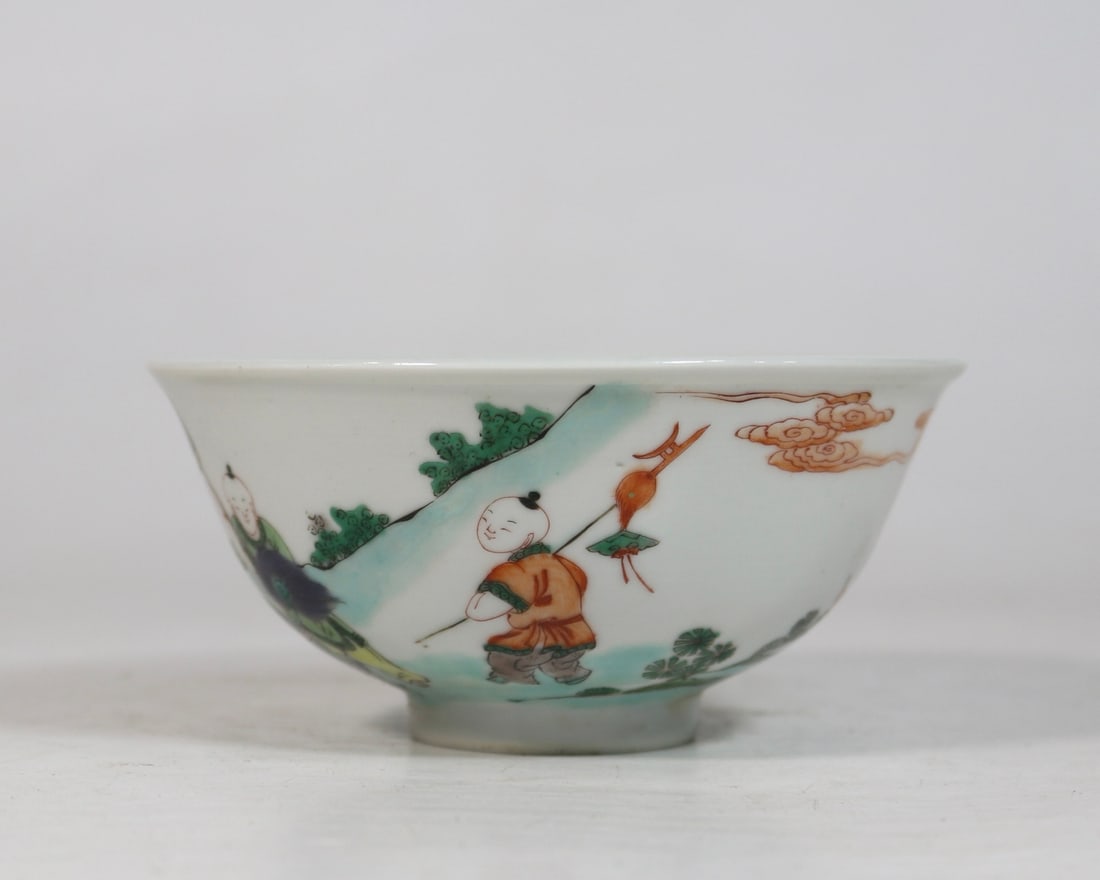 A Exquisite Wucai Figures Pattern Bowl - 4