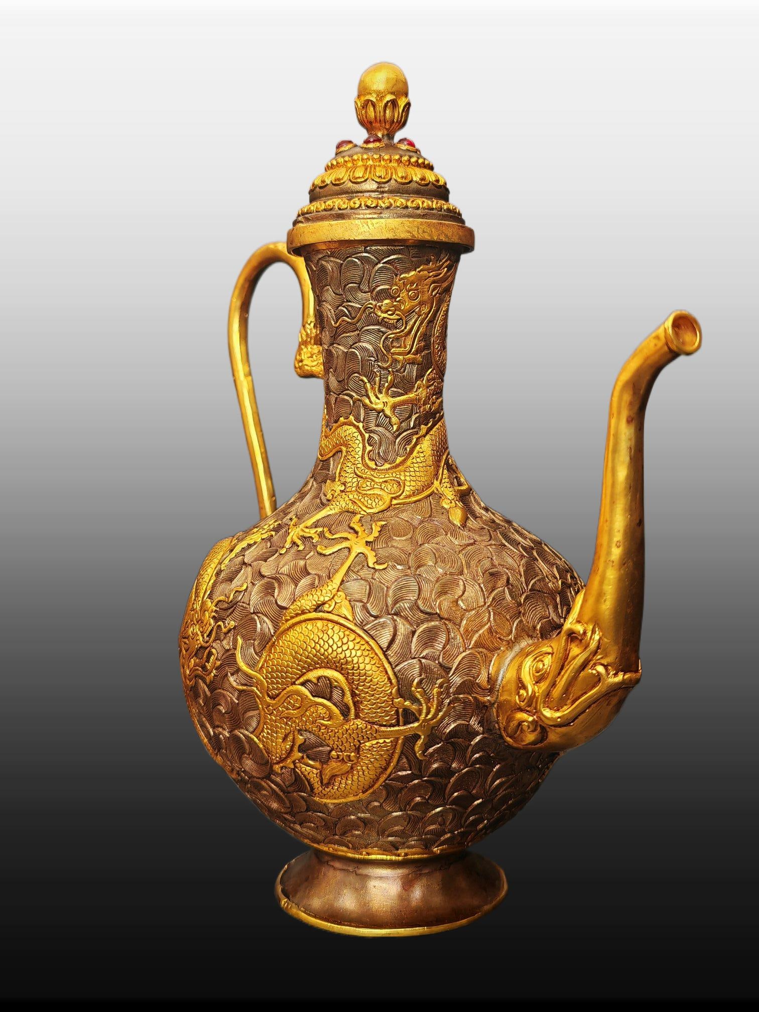 A Exquisite Gilt Bronze Dragon Pattern Ewer - 4