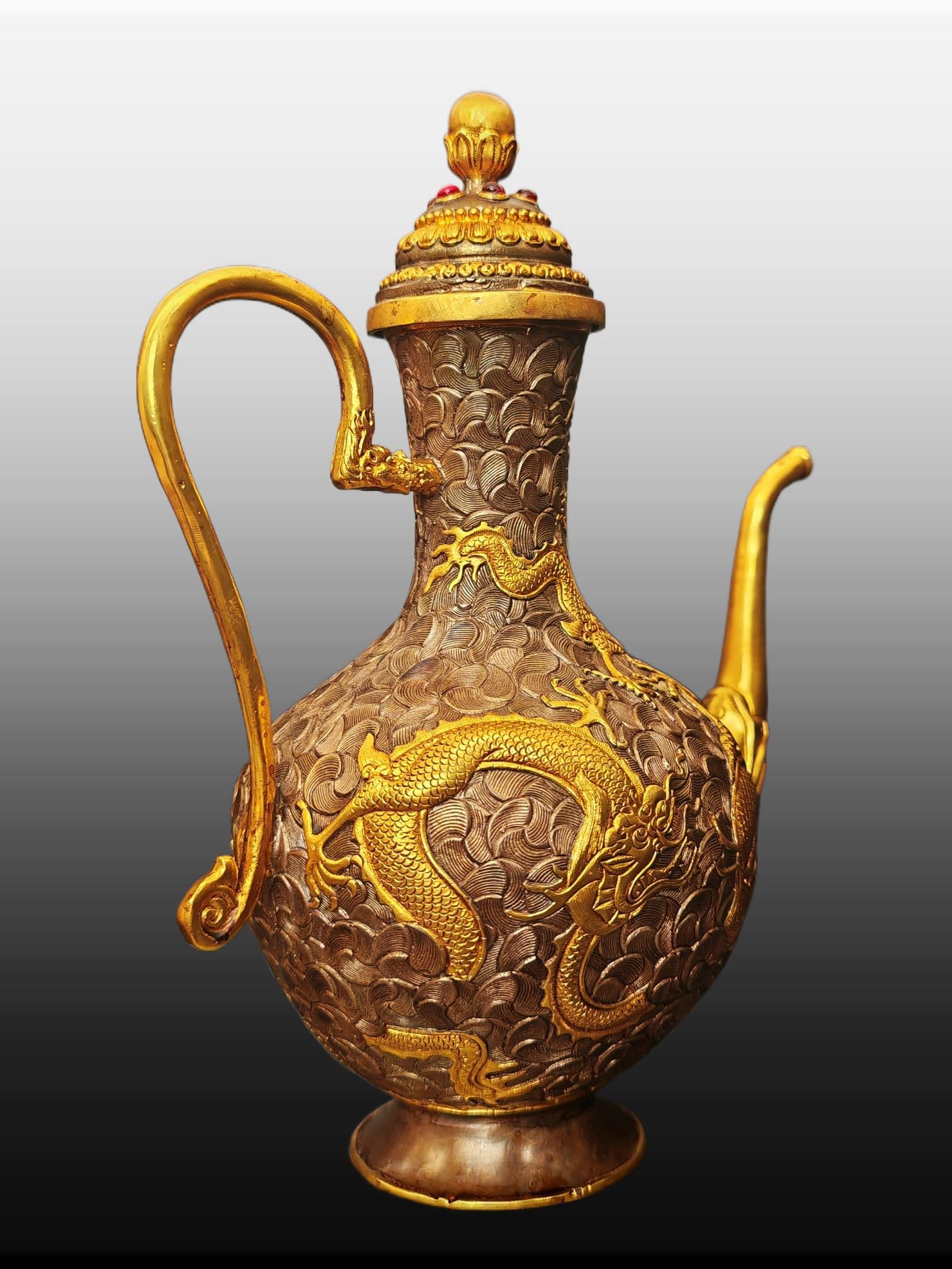 A Exquisite Gilt Bronze Dragon Pattern Ewer - 5