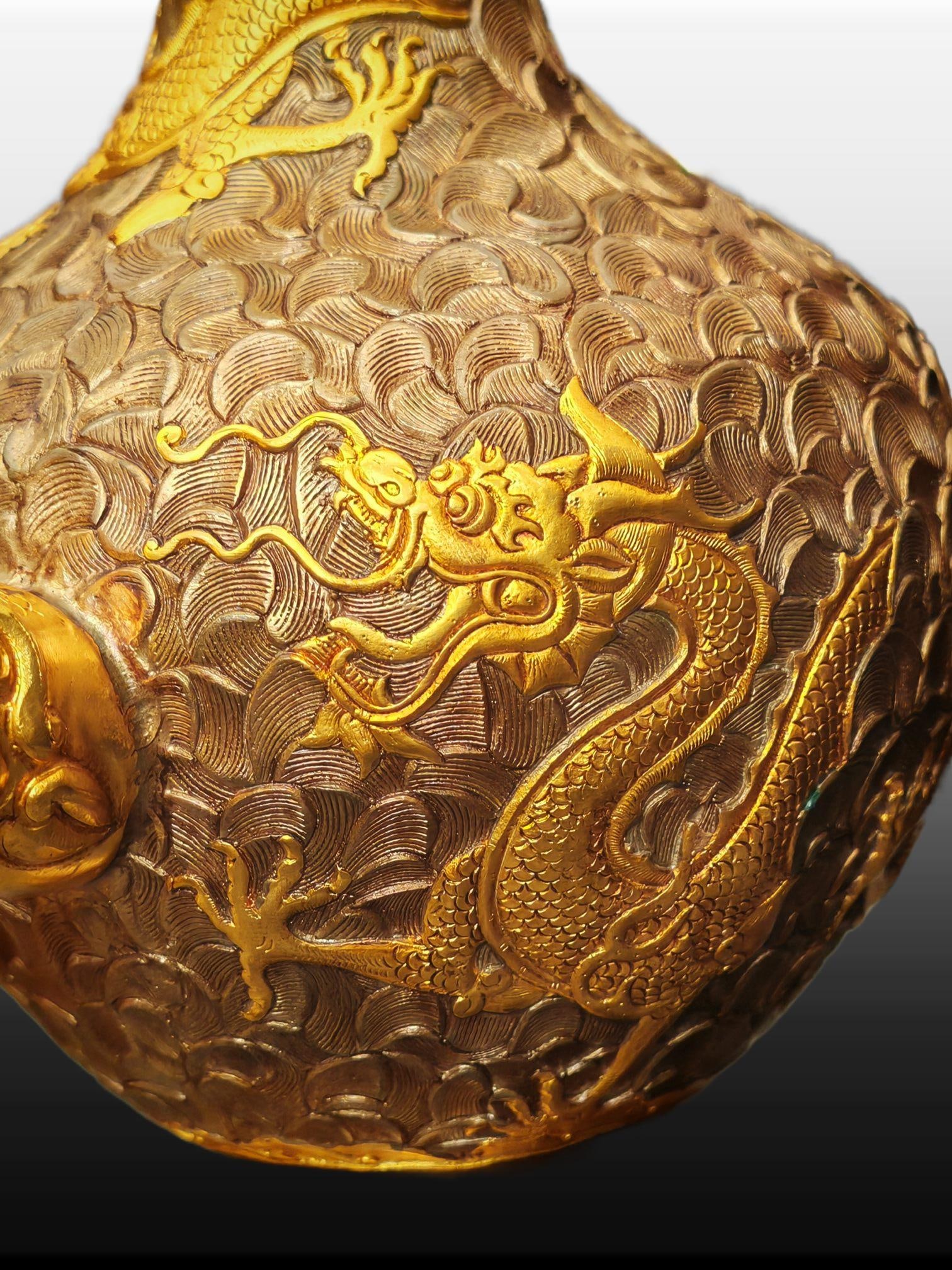 A Exquisite Gilt Bronze Dragon Pattern Ewer - 7