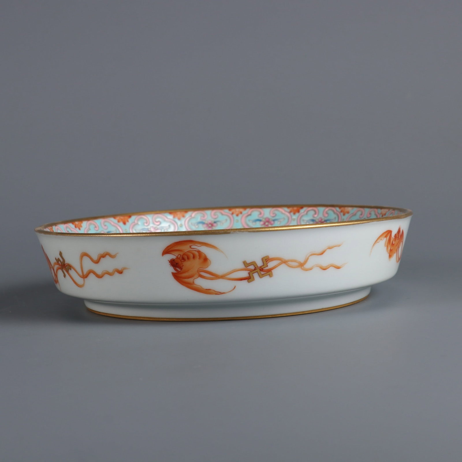 A Exquisite Enamel Flower Pattern Plate - 5