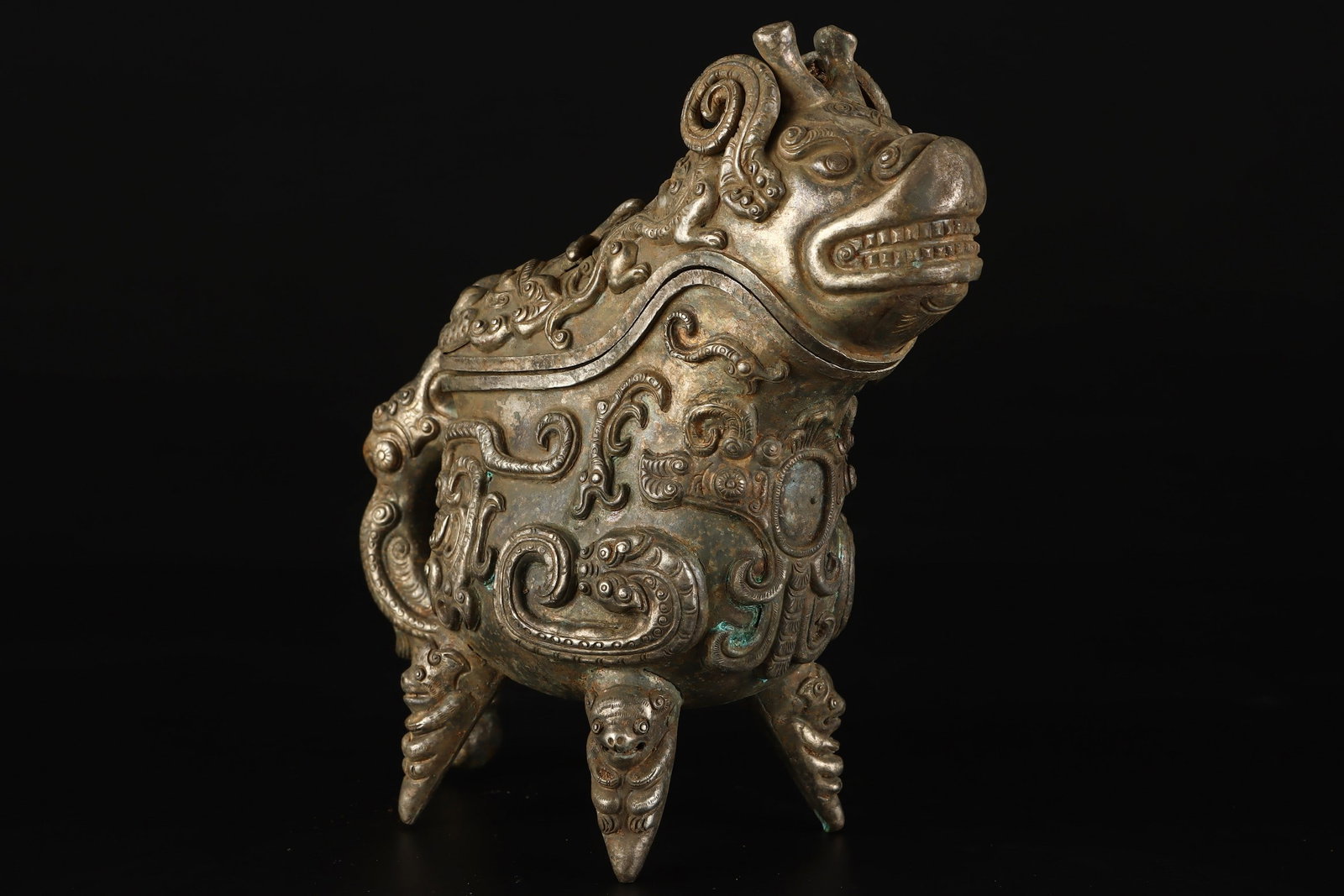 A Exquisite Copper Auspicious Beast Ornament - 2