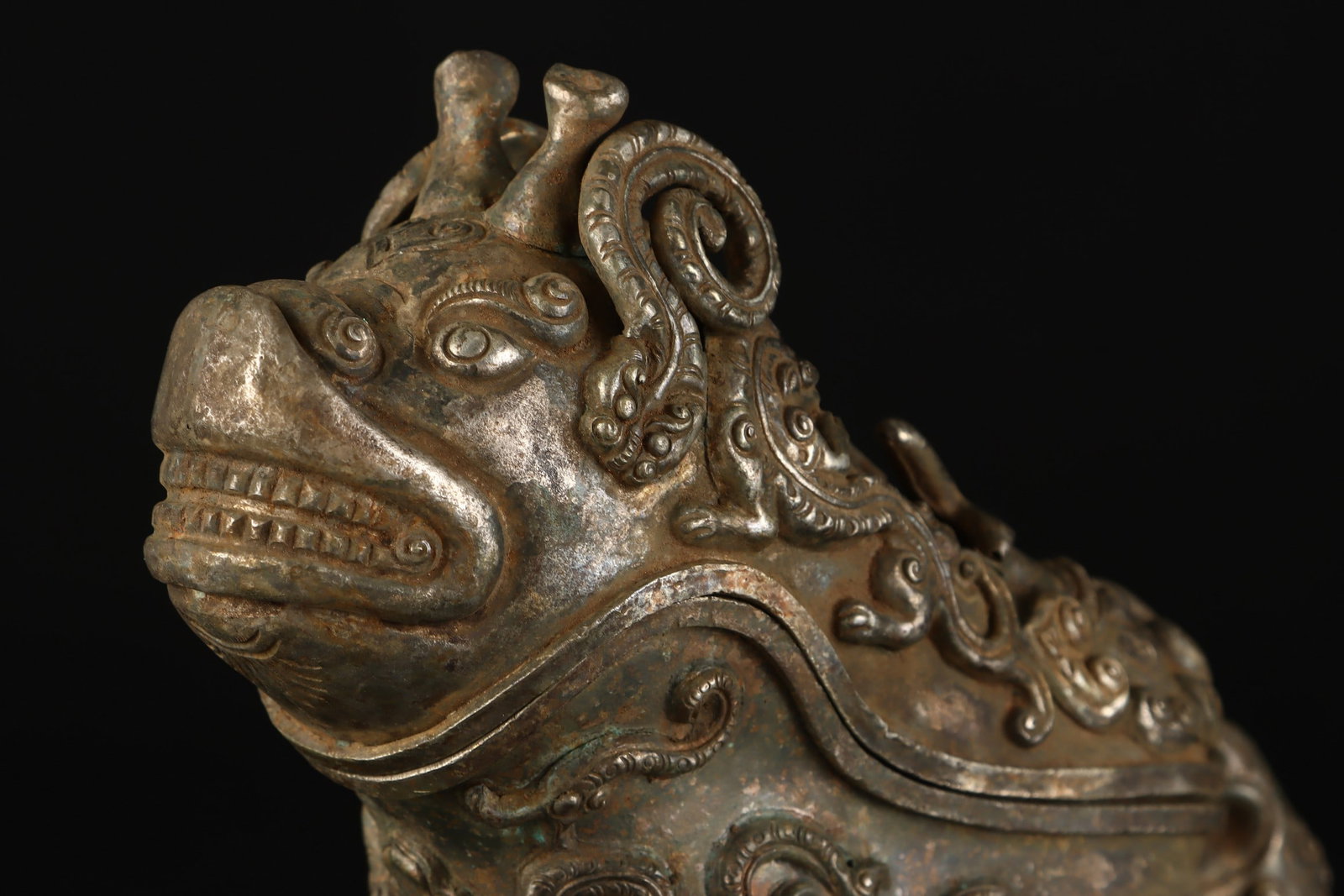 A Exquisite Copper Auspicious Beast Ornament - 4