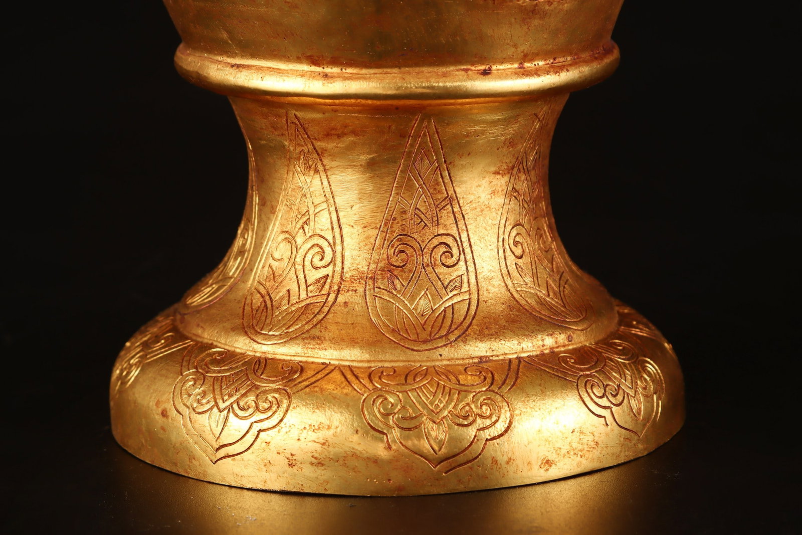 A Exquisite Gilt Bronze Buddha Statue Pattern Vase - 6