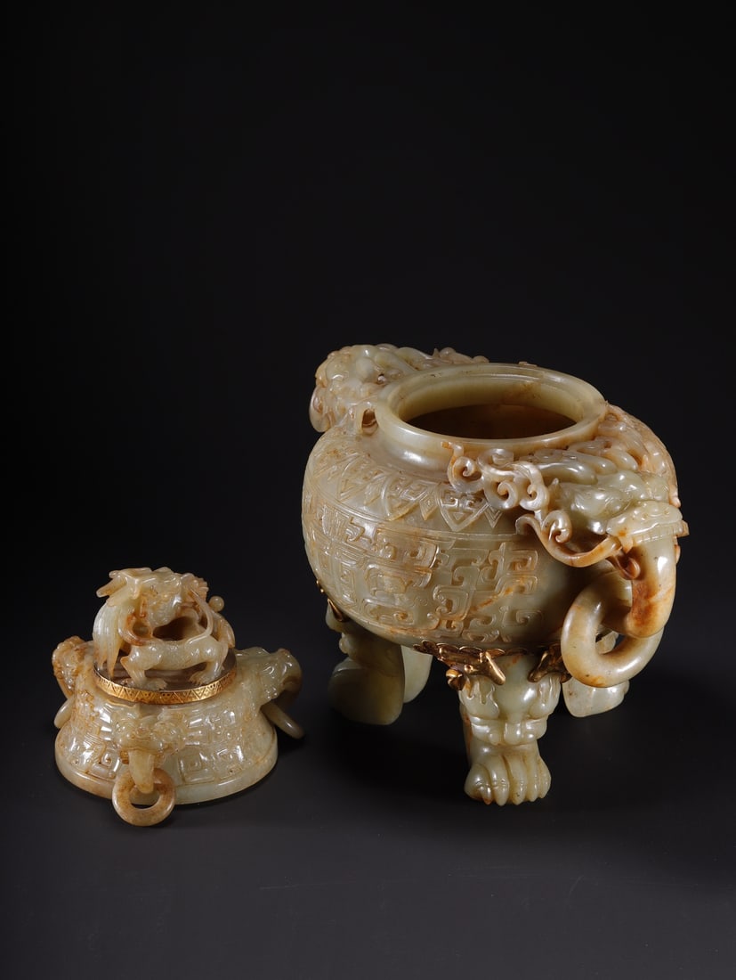 A Exquisite Hotan Jade Dragon Pattern Censer - 4