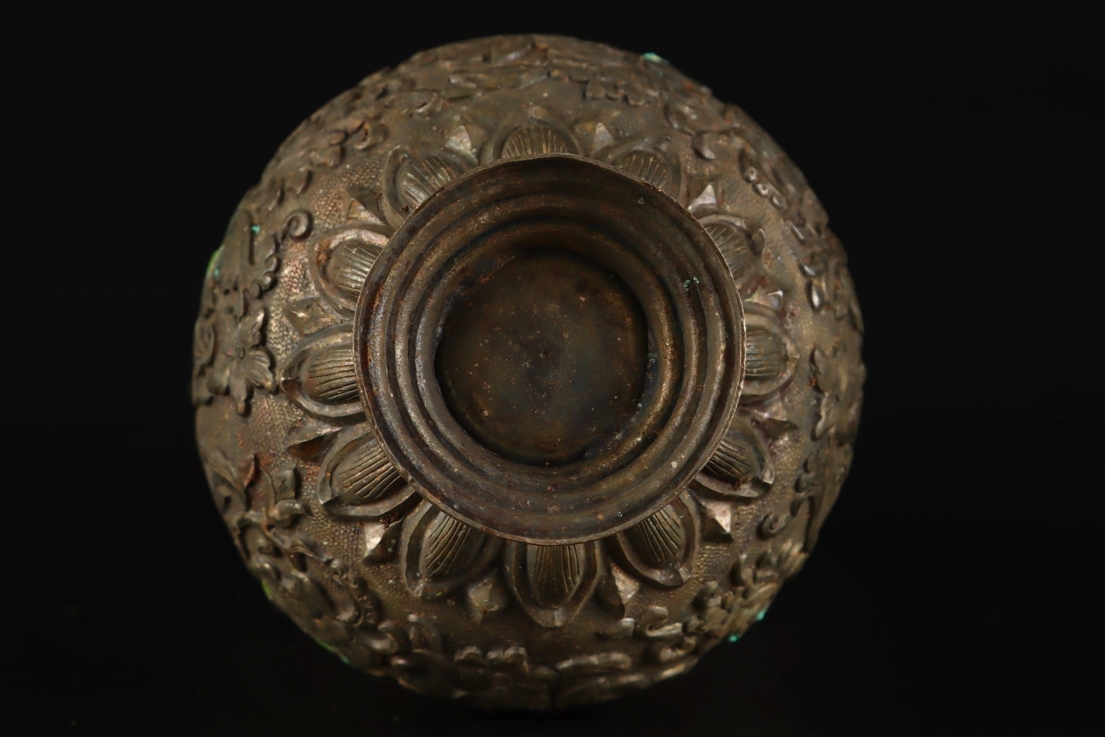 A Exquisite Copper Dragon-Ears Vase - 9