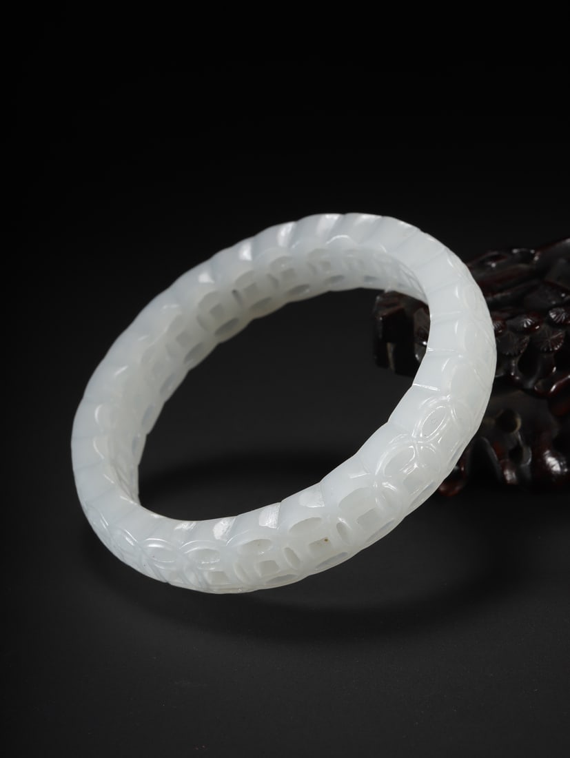 A Exquisite Hotan Jade Bracelet - 6