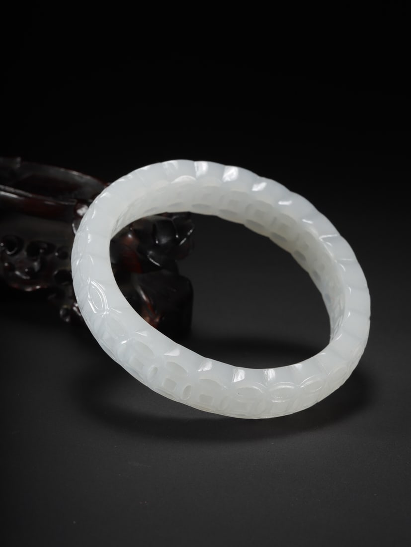 A Exquisite Hotan Jade Bracelet - 7