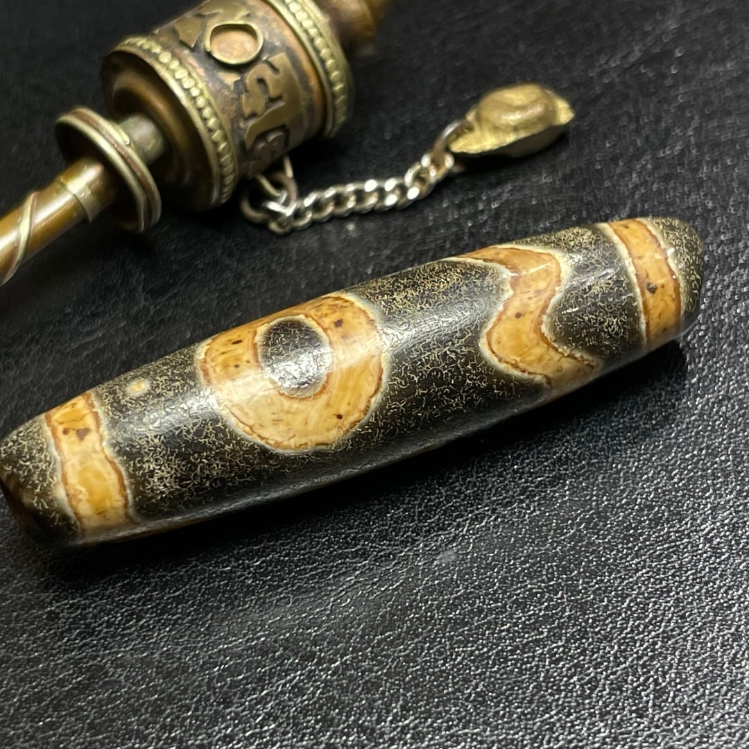 A Exquisite Three Eye Dzi bead - 3