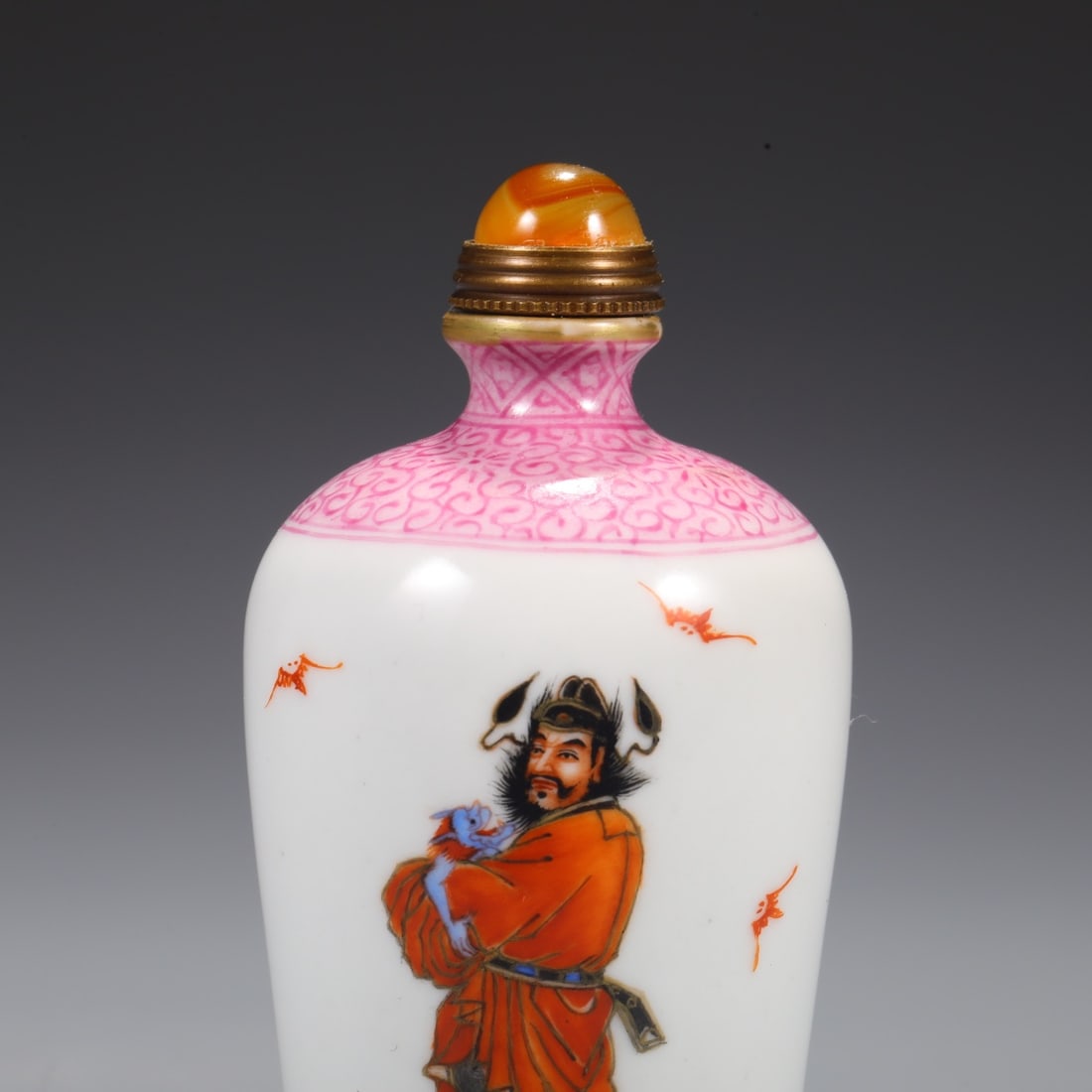 A Exquisite Famille-Rose Figures Pattern Snuff Bottle - 3