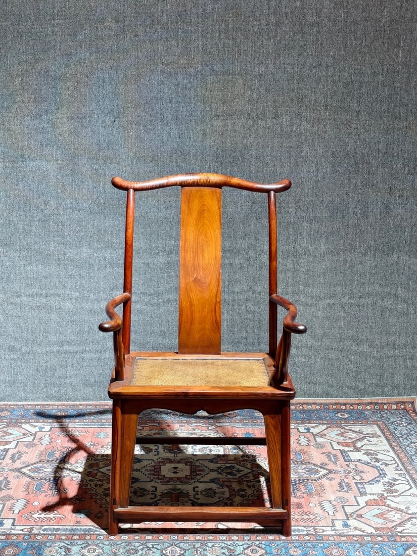 A Exquisite Huanghuali Wood Chair: A Exquisite Huanghuali Wood Chair,Qing Dynasty, China,Size:46.5inx25.6inx22.8in 黄花梨椅子,中国清代