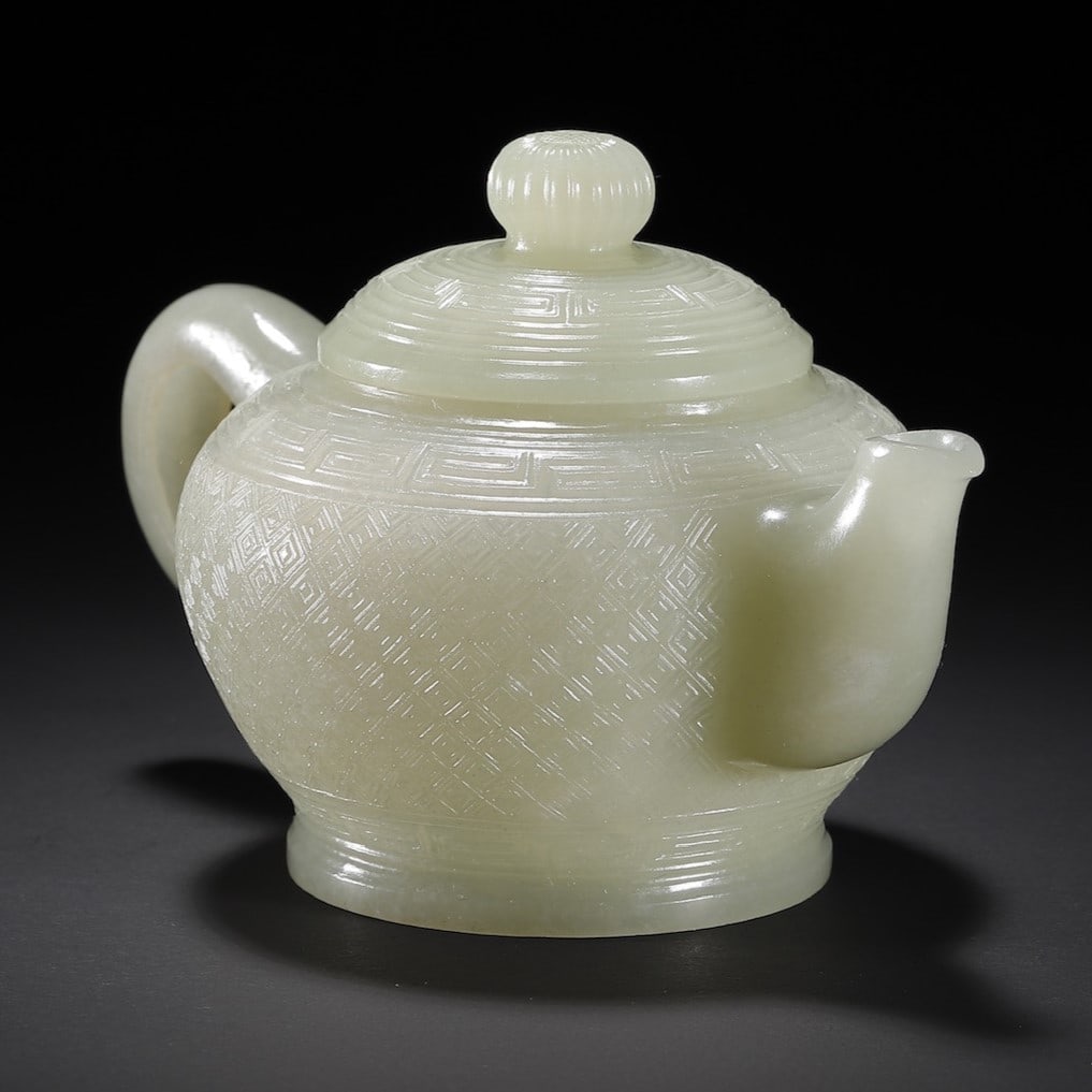 A Exquisite Hotan Jade Ewer - 2