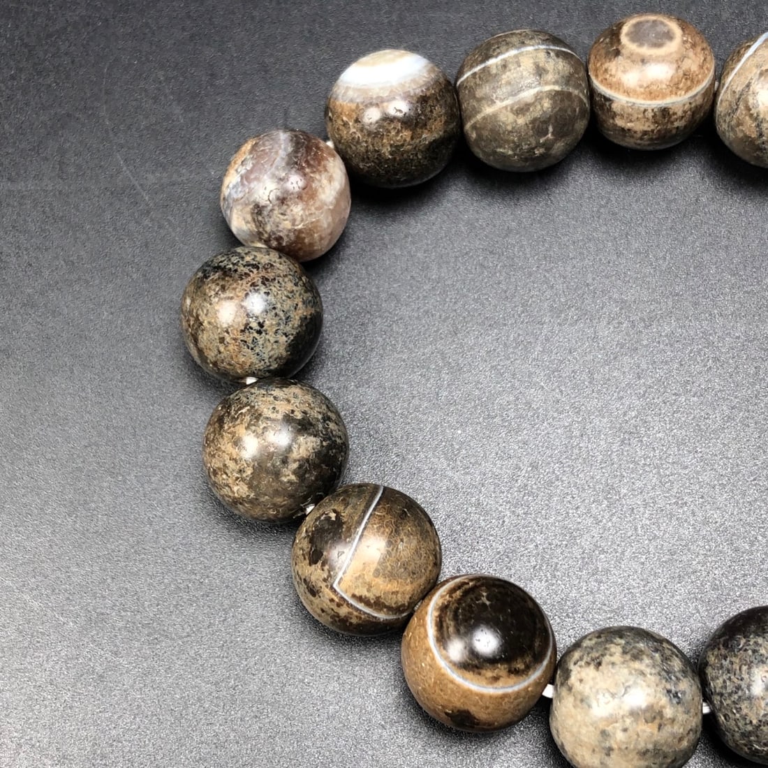 A Exquisite Agate Bracelets - 2