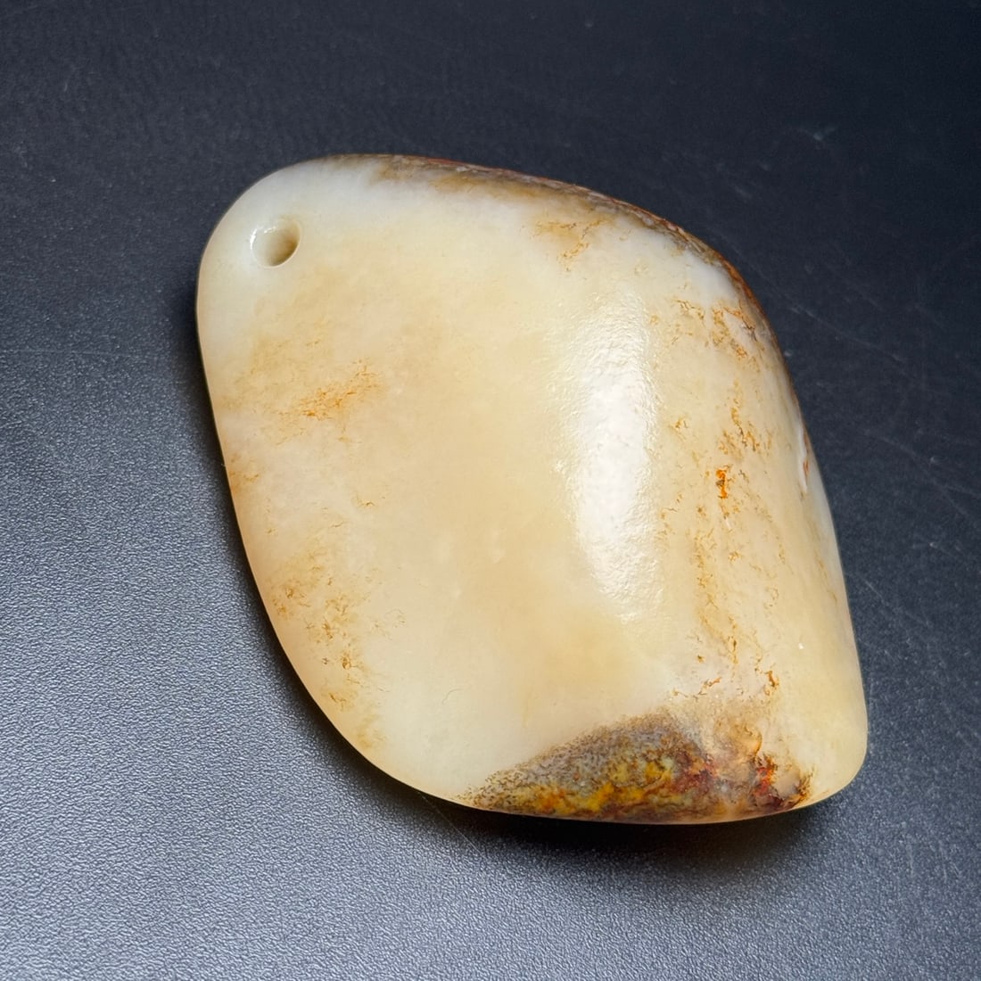 A Exquisite Hotan Jade Ornament - 4