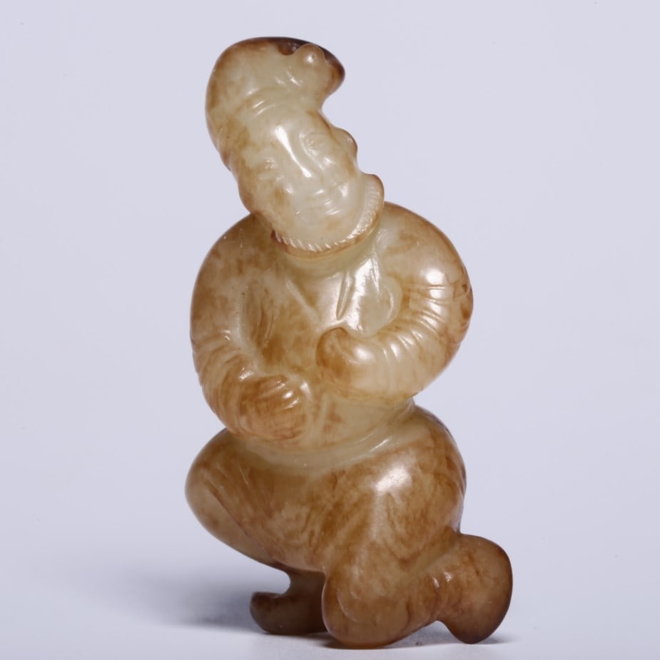 A Exquisite Hotan Jade Figures Ornament: A Exquisite Hotan Jade Figures Ornament,Ancient Time, China,Size:1.9inx0.9in,Weight:22.7g 和田玉人物摆件,远古时期