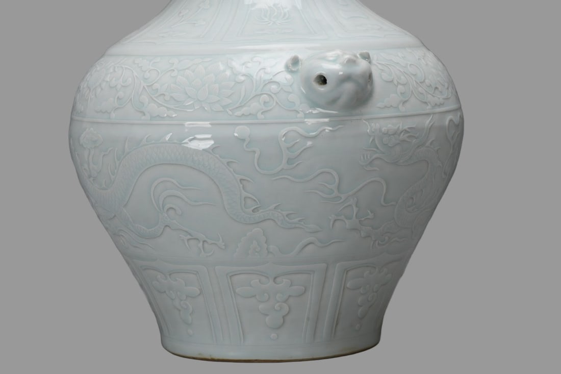 A Exquisite Shadow Blue Glazed Dragon Pattern Jar - 3