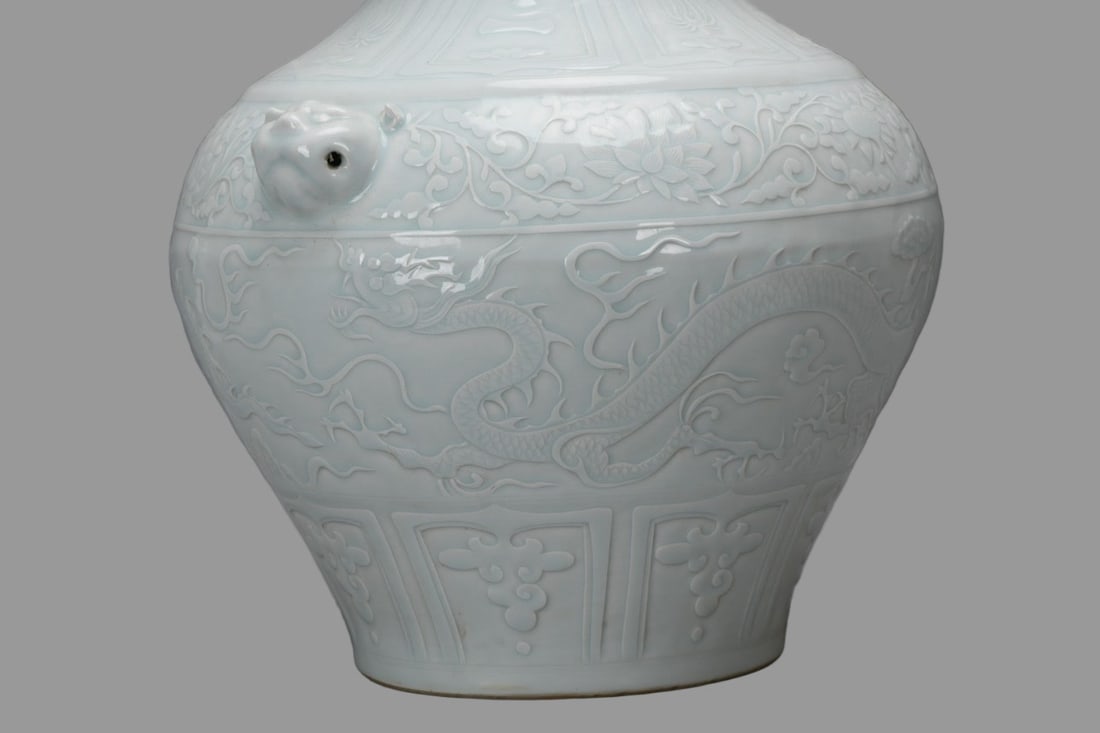 A Exquisite Shadow Blue Glazed Dragon Pattern Jar - 4