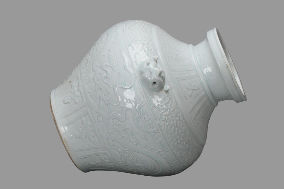 A Exquisite Shadow Blue Glazed Dragon Pattern Jar - 7