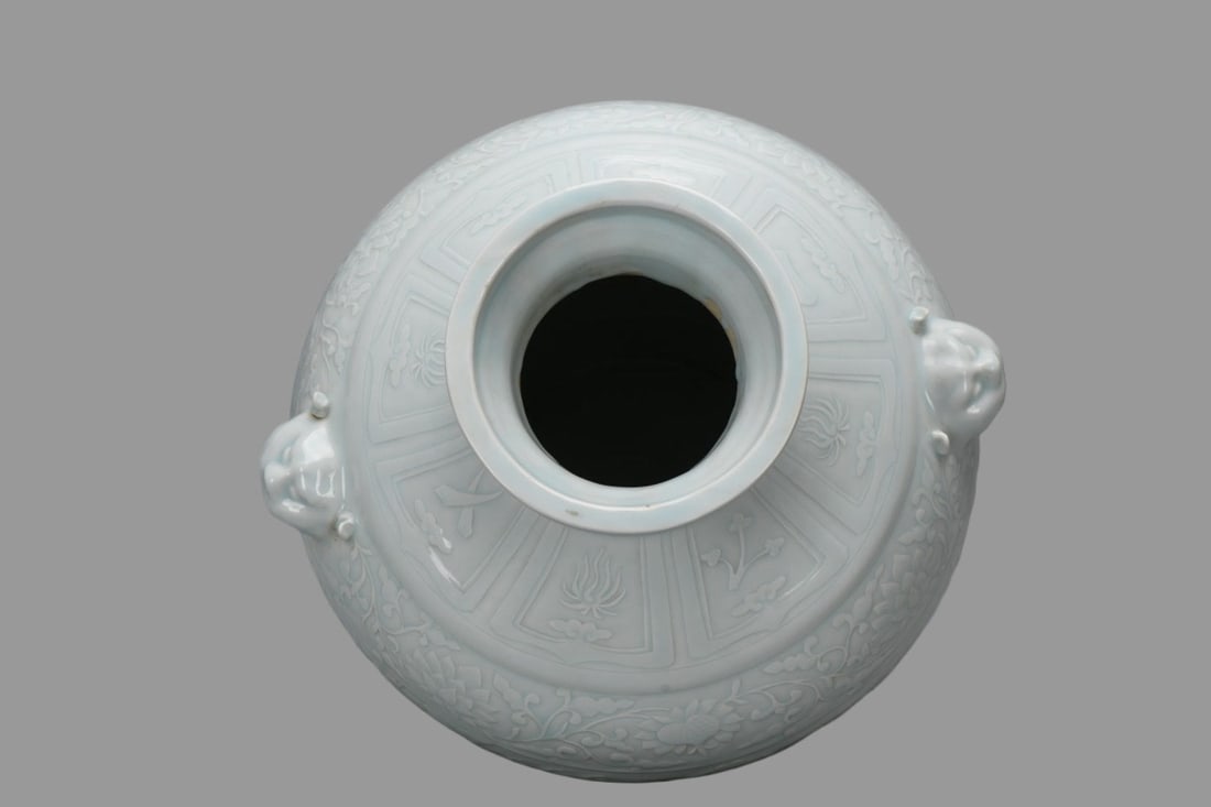 A Exquisite Shadow Blue Glazed Dragon Pattern Jar - 8