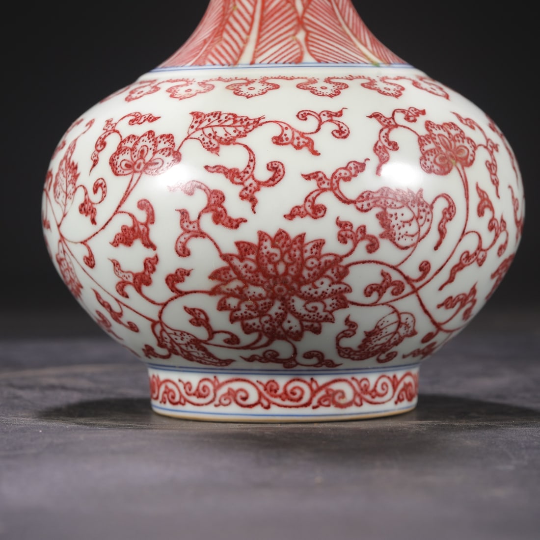 A Exquisite Underglaze-Red Lotus Pattern Vase - 4