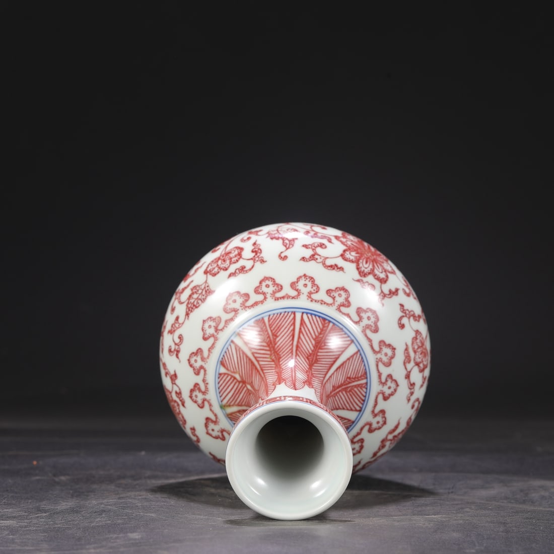A Exquisite Underglaze-Red Lotus Pattern Vase - 5