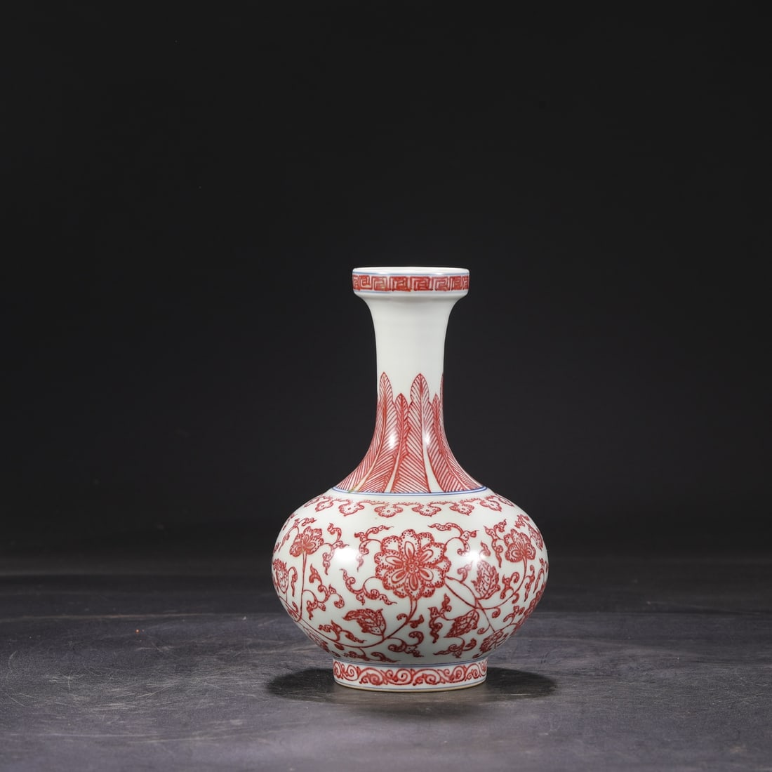 A Exquisite Underglaze-Red Lotus Pattern Vase - 7