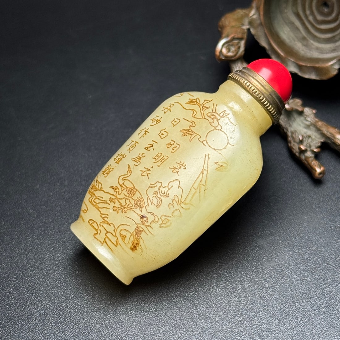 A Exquisite Hotan Jade Pine and Crane Pattern Snuff Bottle - 3