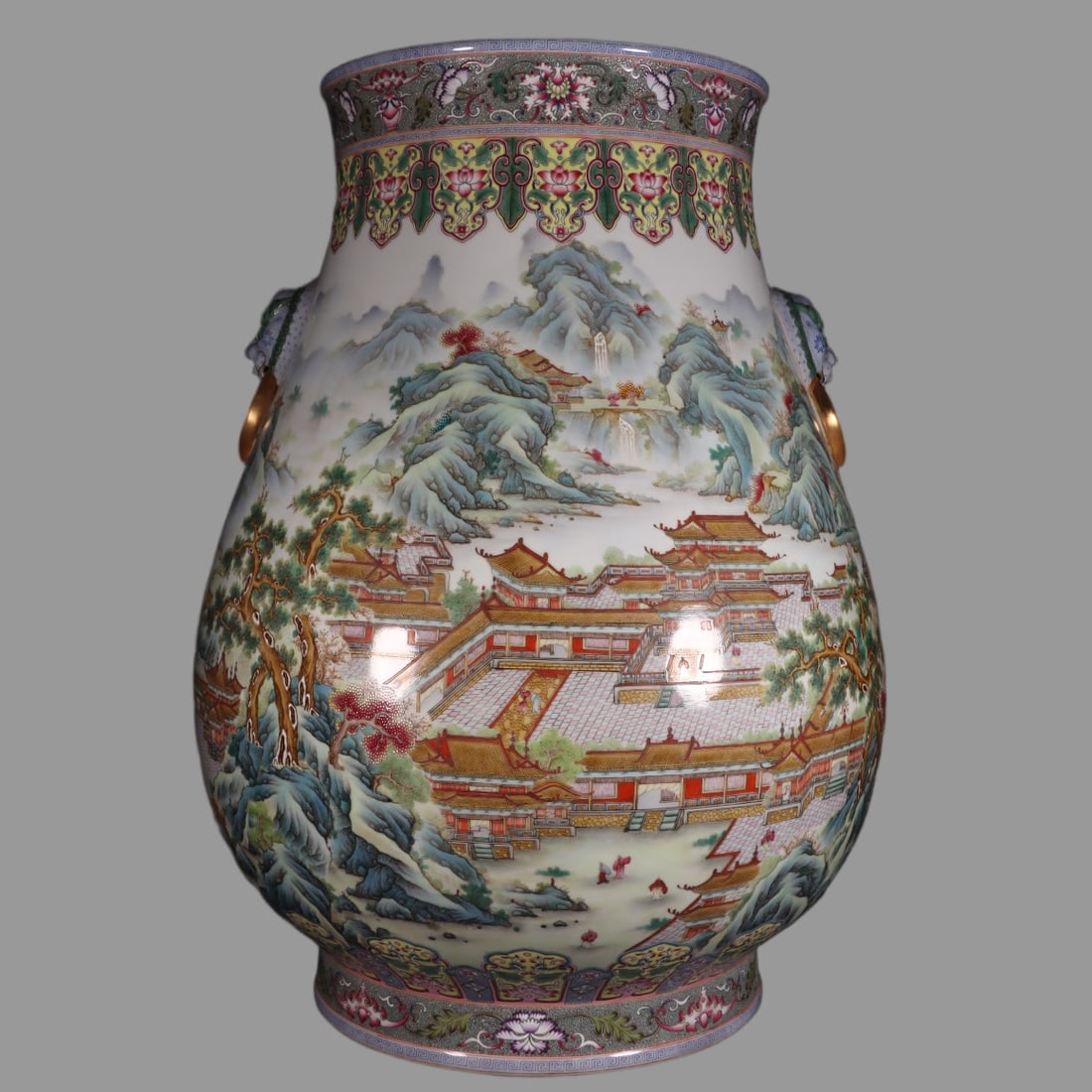 Famille-Rose Landscape Pattern Vase (1 of 9)