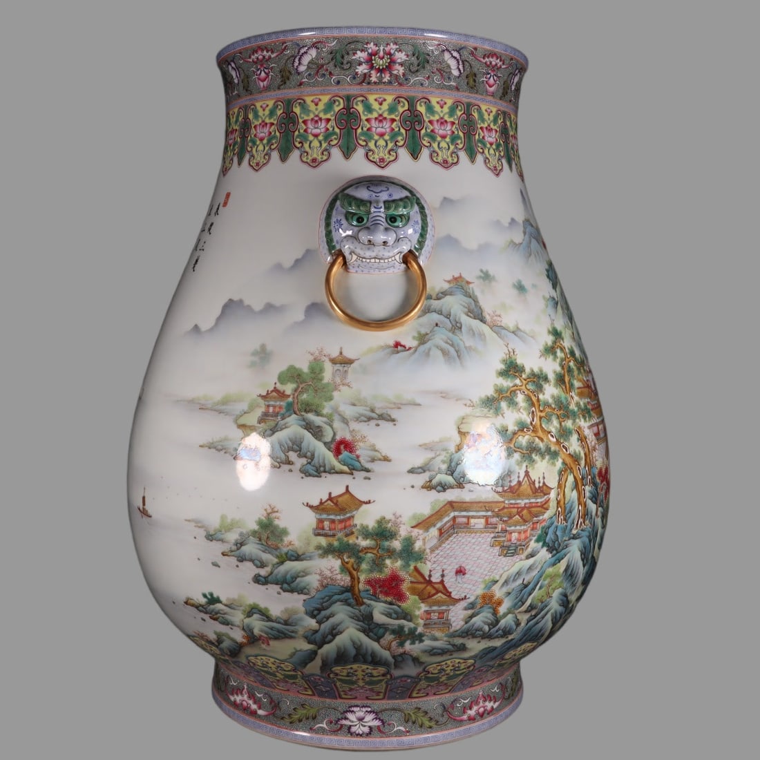 Famille-Rose Landscape Pattern Vase - 6