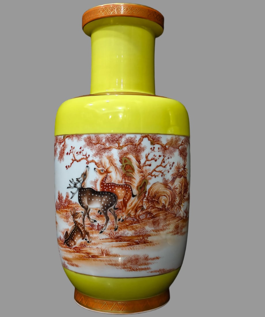A Exquisite Iron-Red Painted Gold Yellow Ground Sika Deer Pattern Vase: A Exquisite Iron-Red Painted Gold Yellow Ground Sika Deer Pattern Vase,Qing Dynasty, China,Yongzheng Six-character Mark,Size:13.4inx6.3inx3.9in 矾红描金黄地鹿