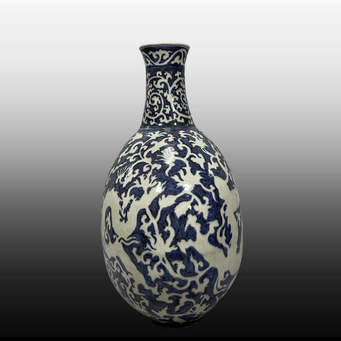 A Exquisite Blue and White Dragon Pattern Vase - 2