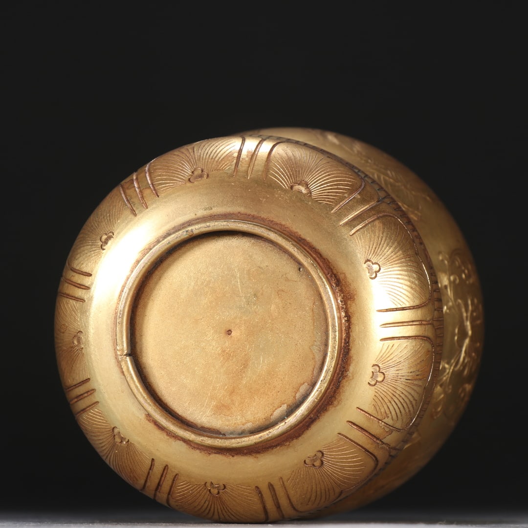 A Exquisite Gilt Bronze Buddha Pattern Jar - 9