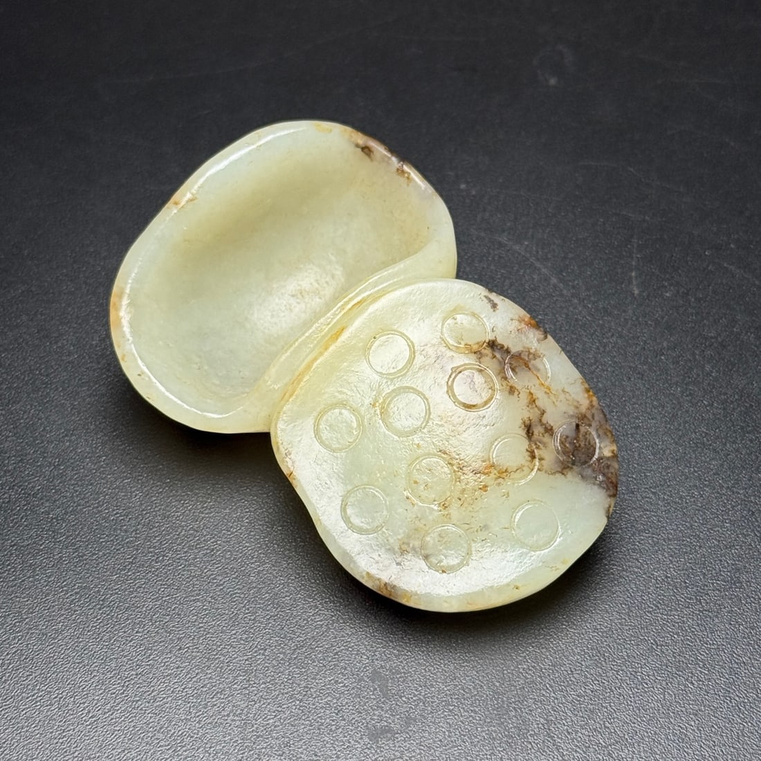 A Exquisite Hotan Jade Lotus Seed Pod Brush Washer: A Exquisite Hotan Jade Lotus Seed Pod Brush Washer,Qing Dynasty, China,Size:2.8inx1.9inx1.1in,Weight:87g 和田玉莲蓬形洗,中国清代