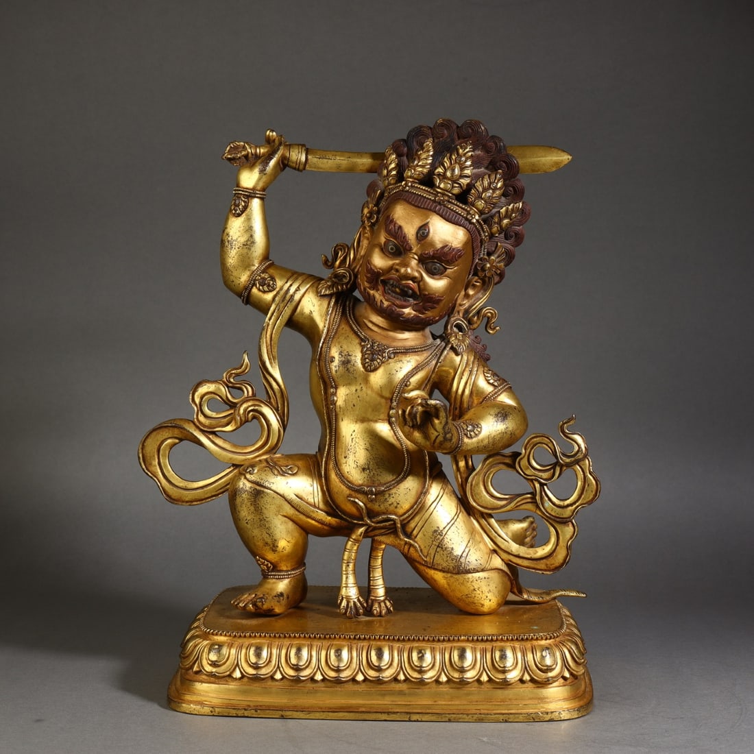 A Exquisite Gilt Bronze Statue of Mammon Ornament: A Exquisite Gilt Bronze Statue of Mammon Ornament,Ming Dynasty, China,Size:10.2inx7.3inx14.2in,Weight:9100g 铜鎏金财神摆件,中国明代