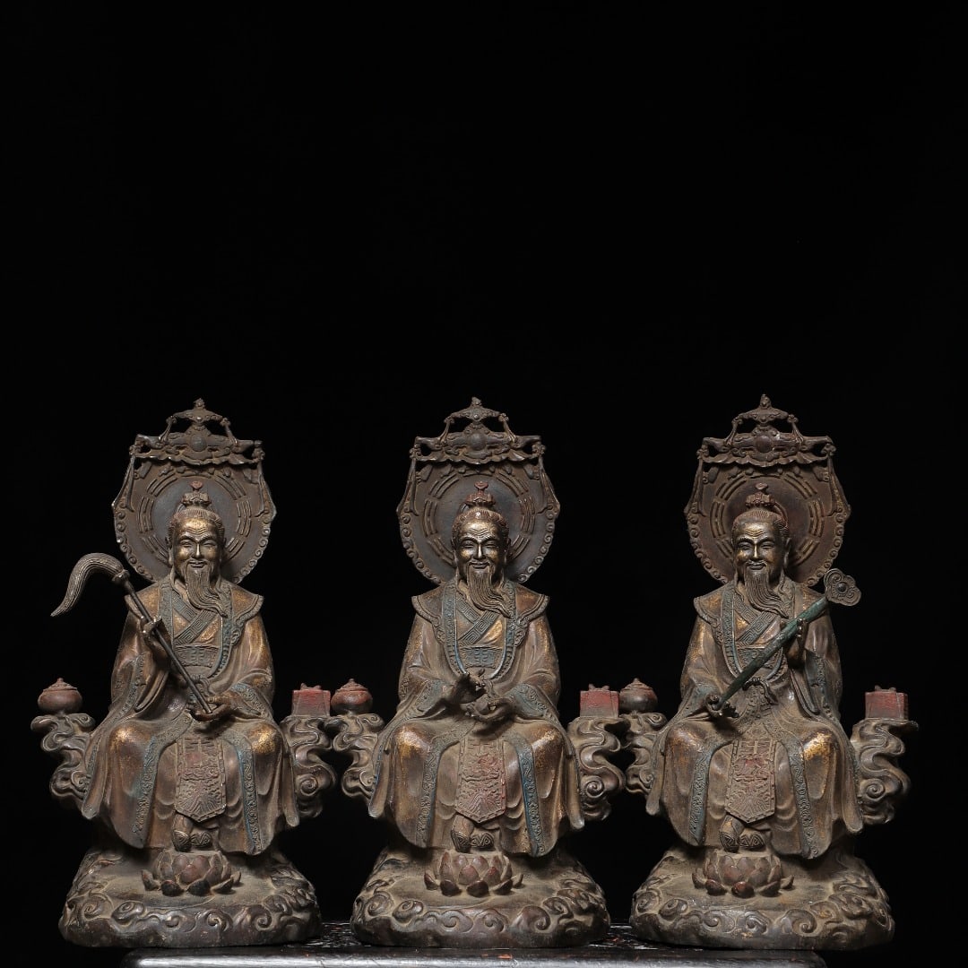 A Set of Exquisite Gold-Foiled Bronze Buddha Statue Ornaments: A Set of Exquisite Gold-Foiled Bronze Buddha Statue Ornaments,Qing Dynasty, China,Size:14.2inx7.9inx5.9in,Weight:10880g 一套铜拓金佛像摆件,中